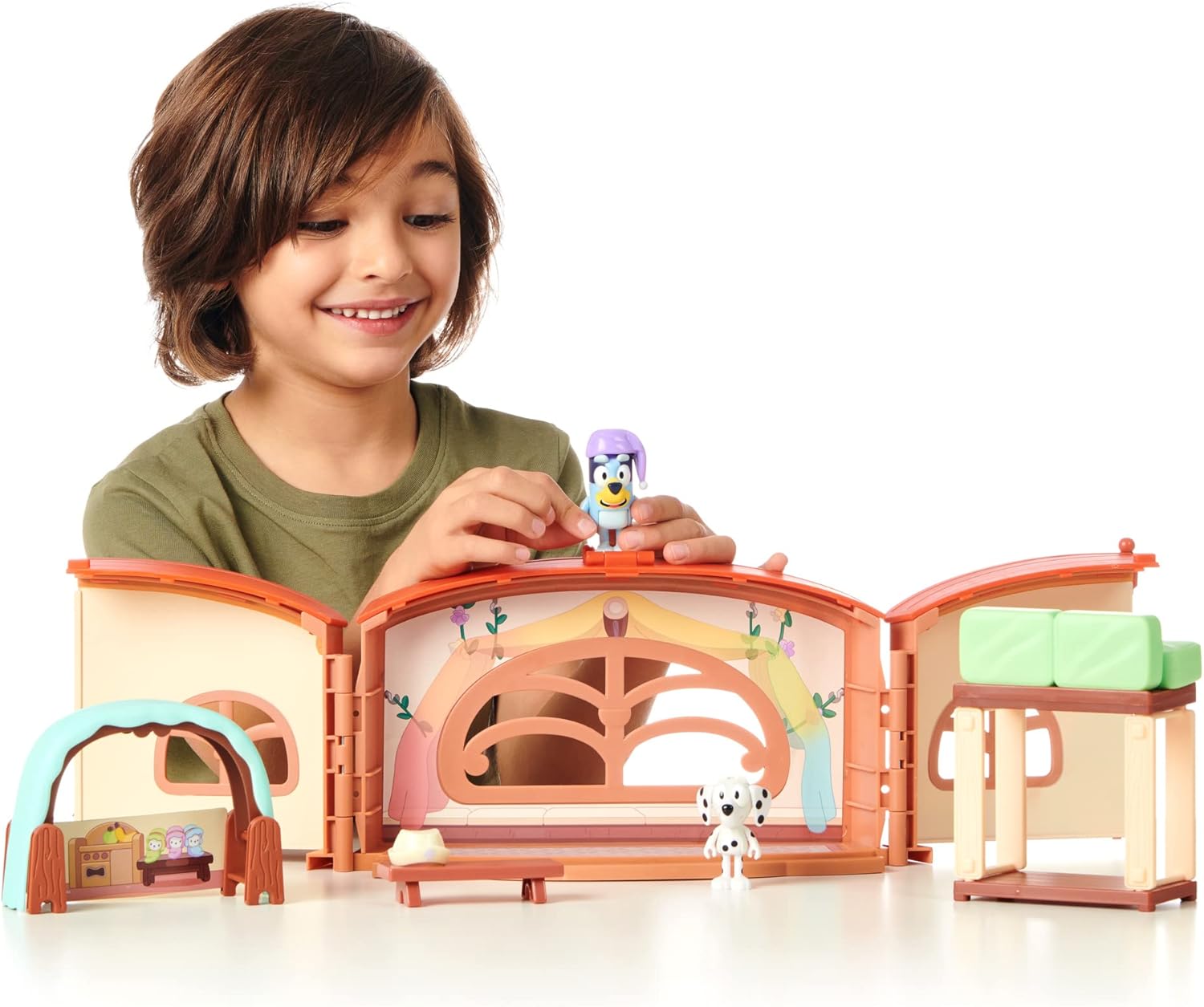bluey Bluey Tree Playset With Inside Figurines - Big Family